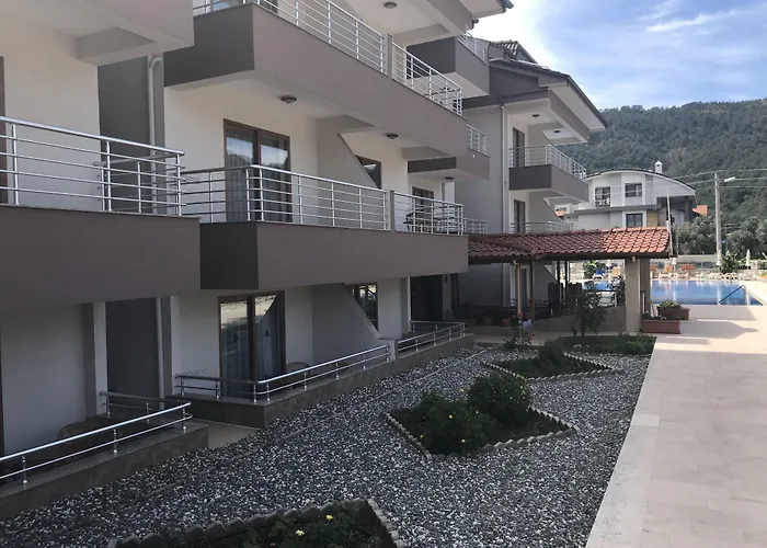 Murat Hotel apartamentowy Icmeler