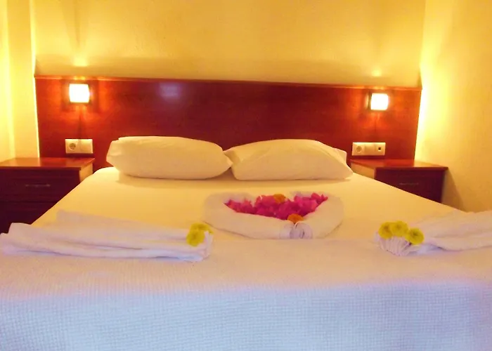 Apartahotel Murat İçmeler