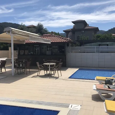 Murat Apartahotel 4*
